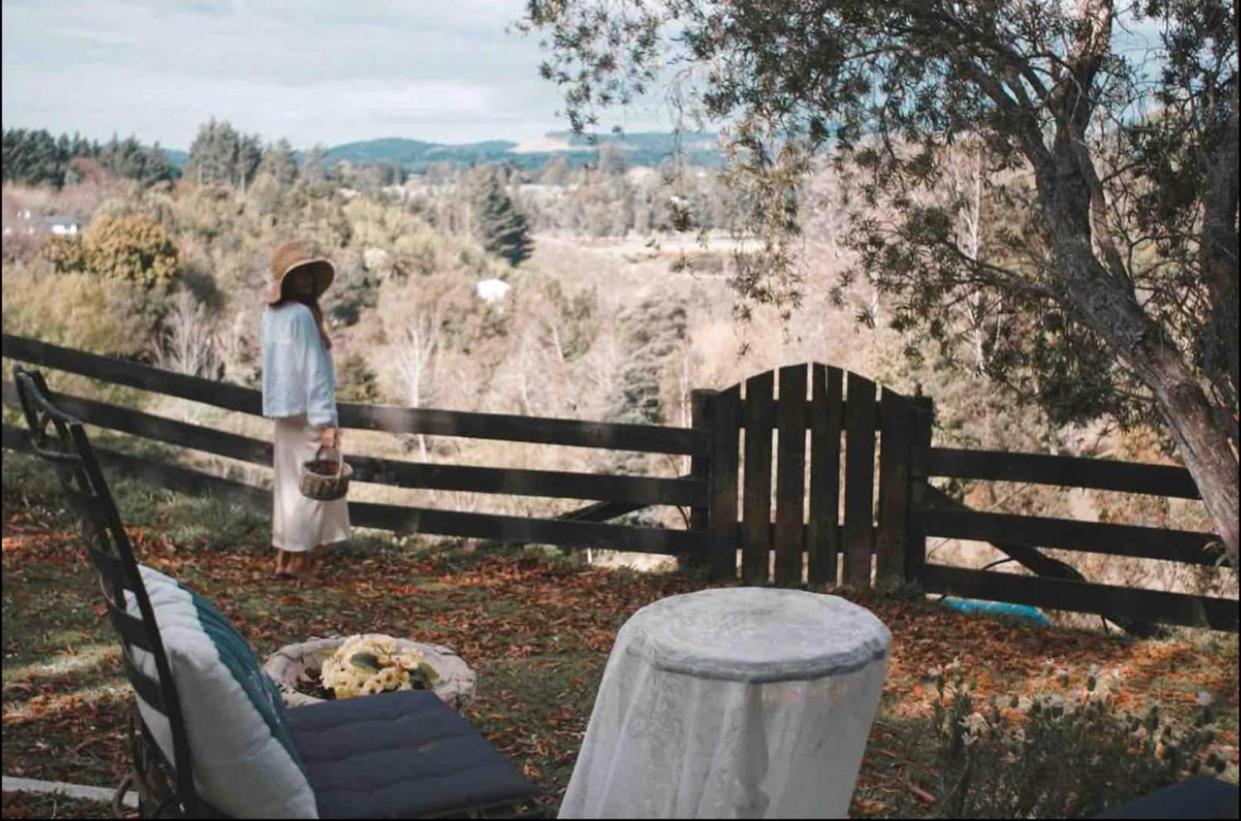 Thistle And Pine Cottage Farmstay ตาอูรังกา ภายนอก รูปภาพ