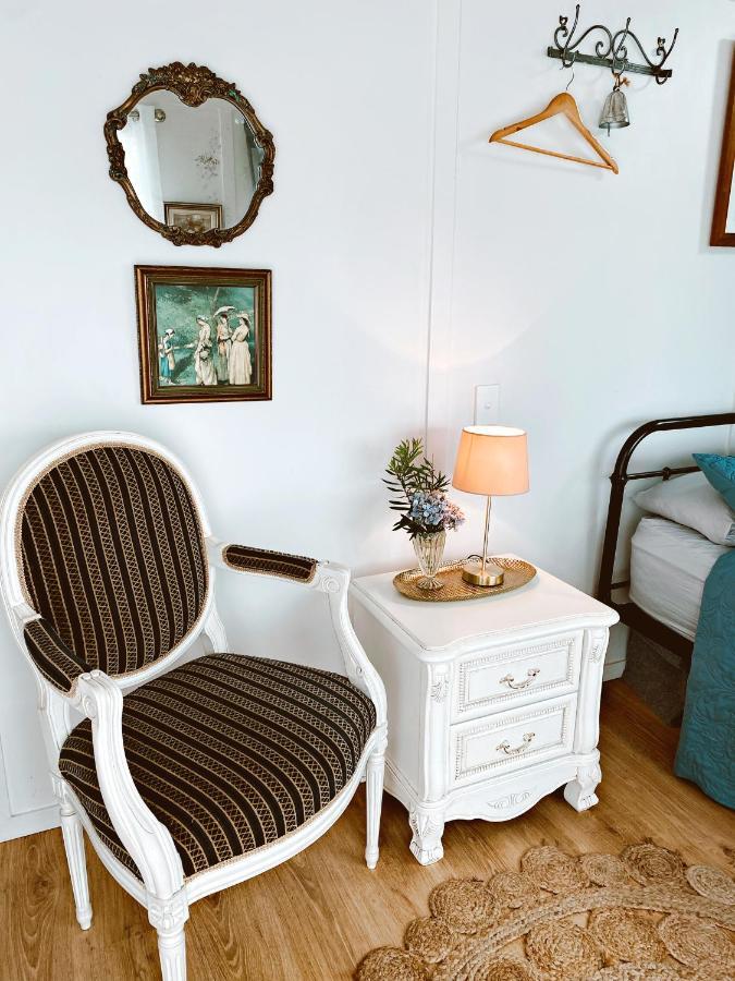 Thistle And Pine Cottage Farmstay ตาอูรังกา ภายนอก รูปภาพ